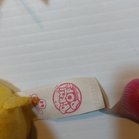 Lot Of 10 Mini Doll Accessories and Plush Toys -Pikmi Pops Surprise & Shopkins - Picture 9 of 9